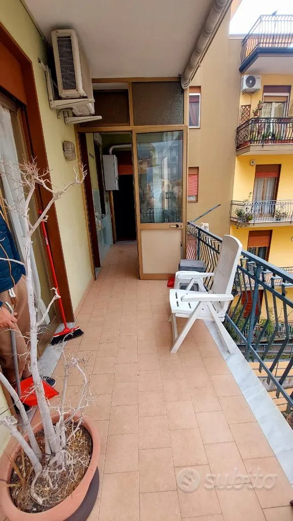 Rõdu - Bright Apartment with Triple Exposure in Giarre/Riposto