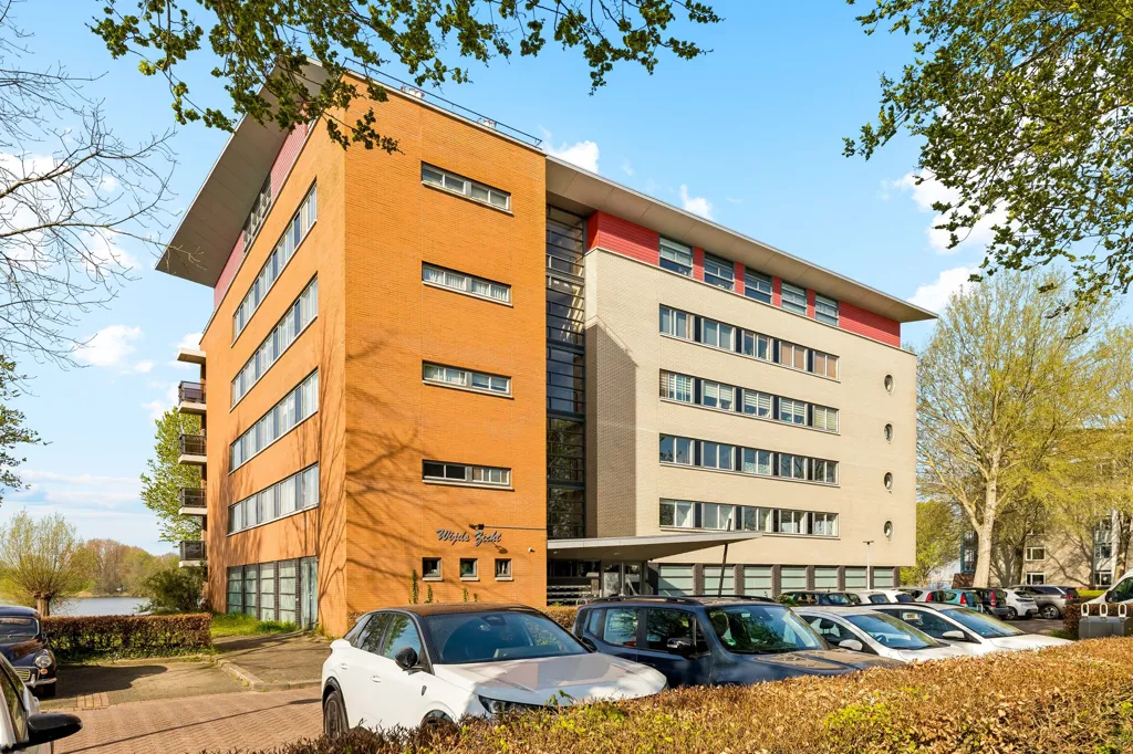 Välivaade - Corner Gallery Flat with Balcony in Filmwijk