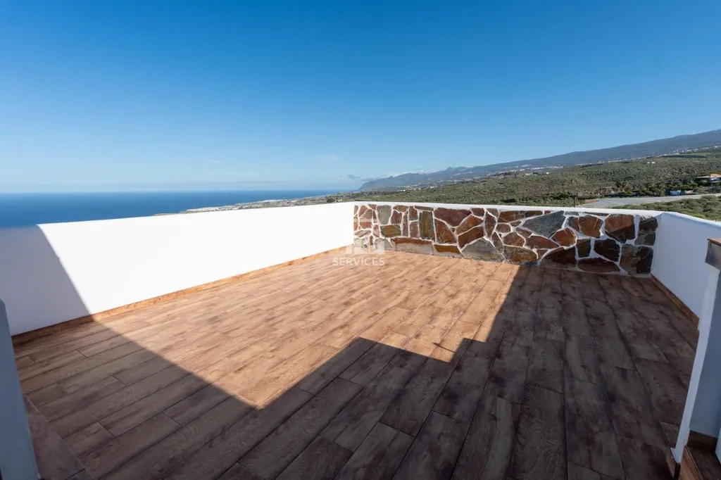Terrazza - 7-Bedroom Villa with Pool in Tijoco Bajo