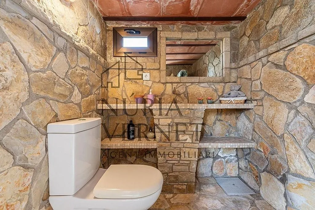 Vannitoad - Chalet with Pool and Terrace in Botarell