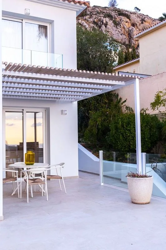 Terrass - Contemporary Villa with Pool in Altea Hills