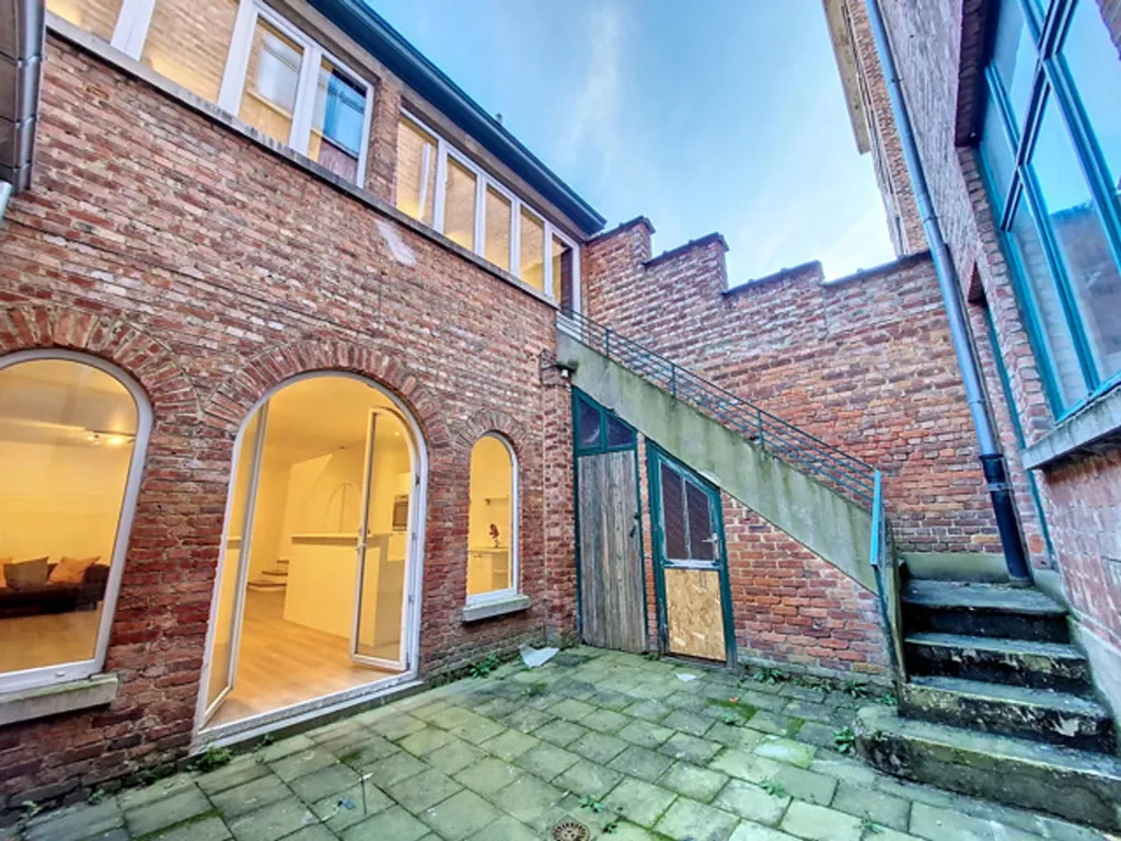 Aed - Duplex Flat with Terrace in Namur