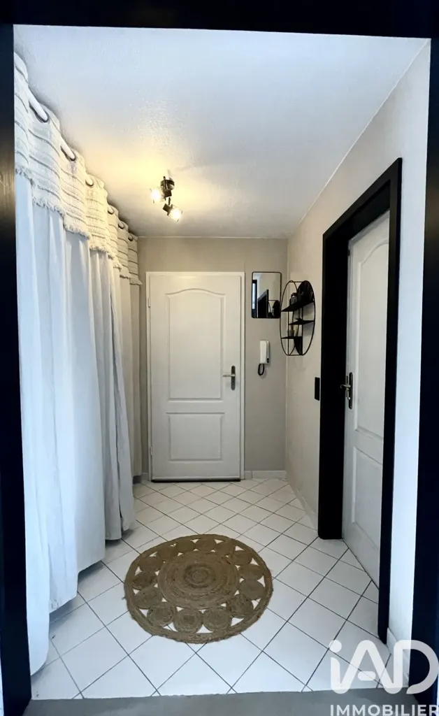 Entrée - Duplex avec Mezzanine à Creutzwald
