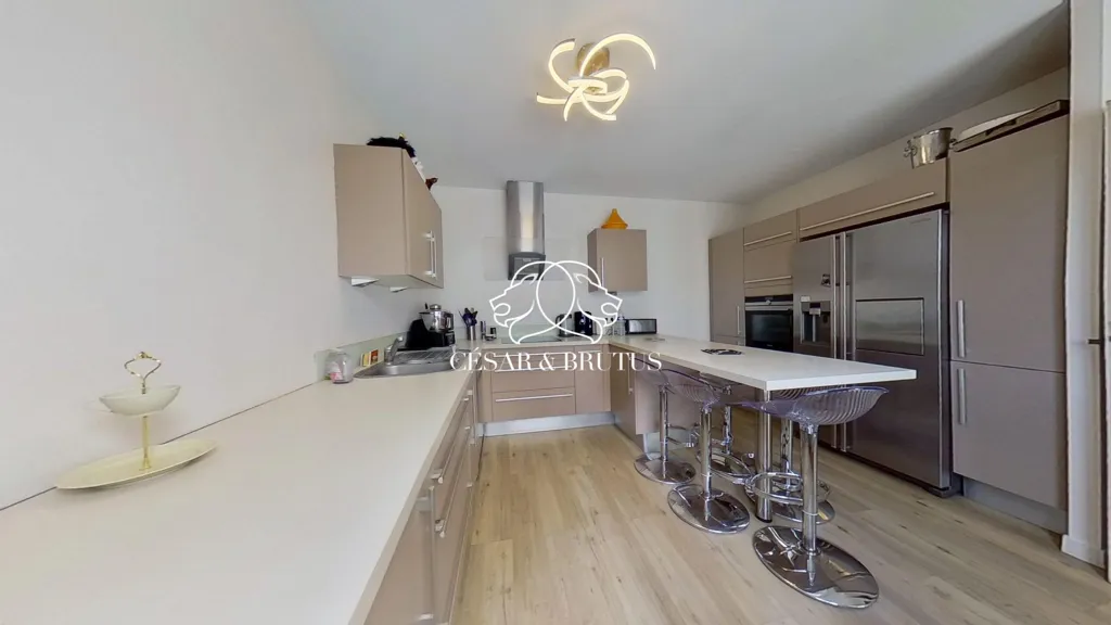 Köök - Luxury Duplex Flat with Panoramic Terrace in Tassin