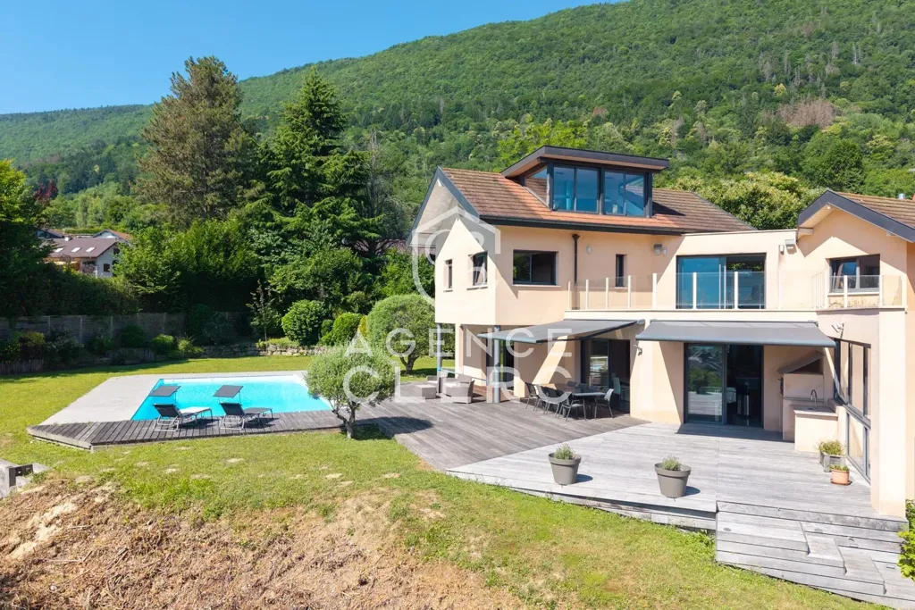 Extérieur - Propriété Contemporaine avec Vue Lac à Sevrier