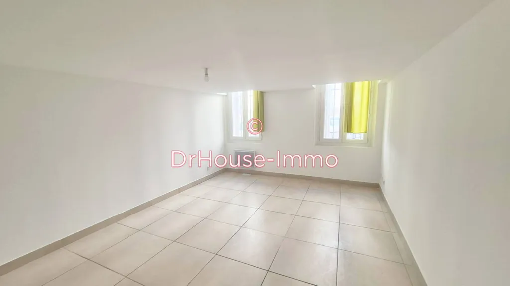 Toad - Modernised 3-Bed Flat in Marseille Centre