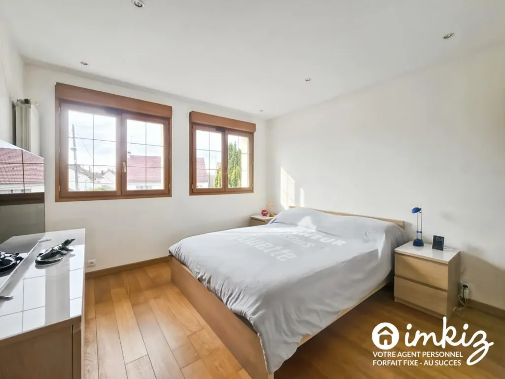 5-room house in Sainte-Geneviève-des-Bois