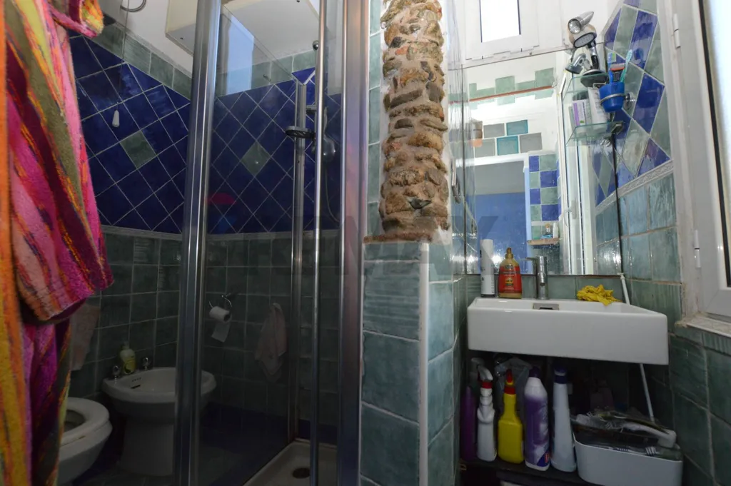 Salles de bain - Apartment with Terrace in Savona
