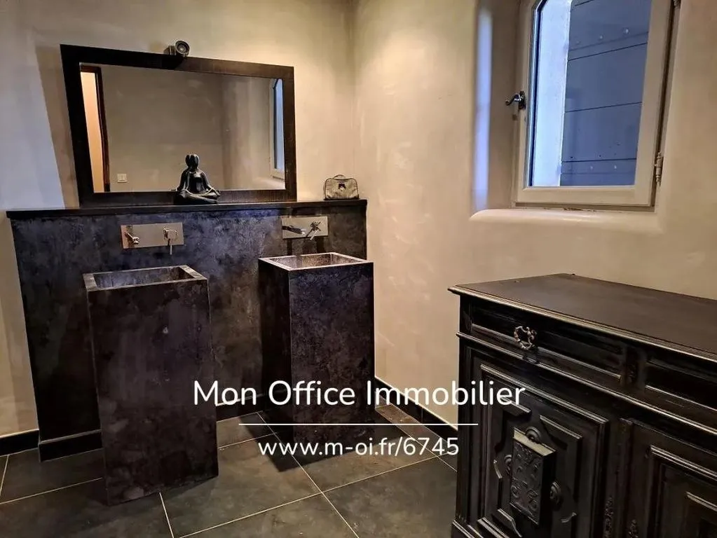 Vannitoad - Country House with 360° Views near Manosque
