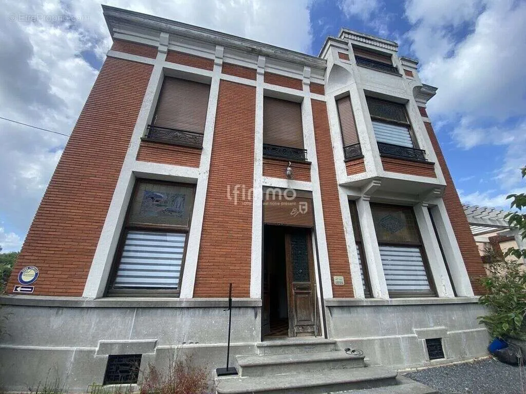 facade