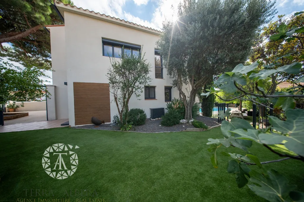 Aed - Architectural Villa with Pool in Perpignan
