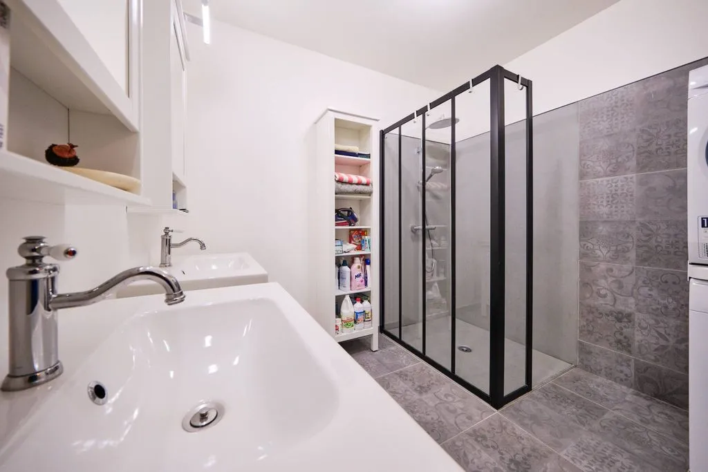 Vannitoad - Luxury Flat with Lake View in Annecy-le-Vieux