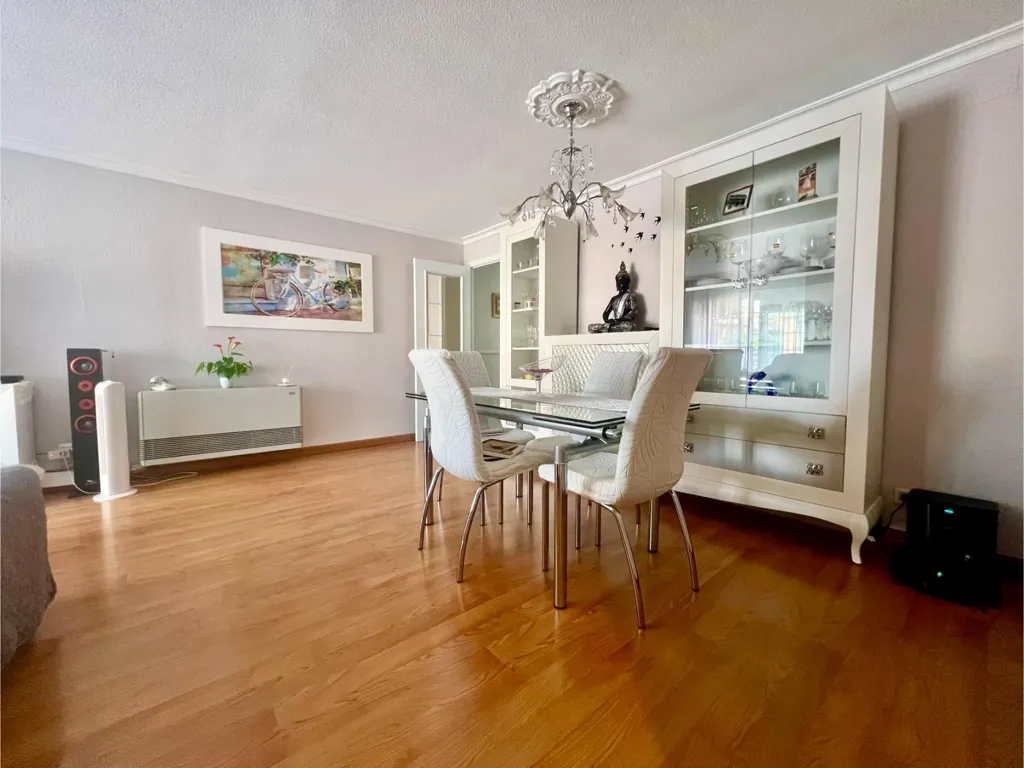 Sala da pranzo - Bright Apartment with Terrace in Parque Azahara