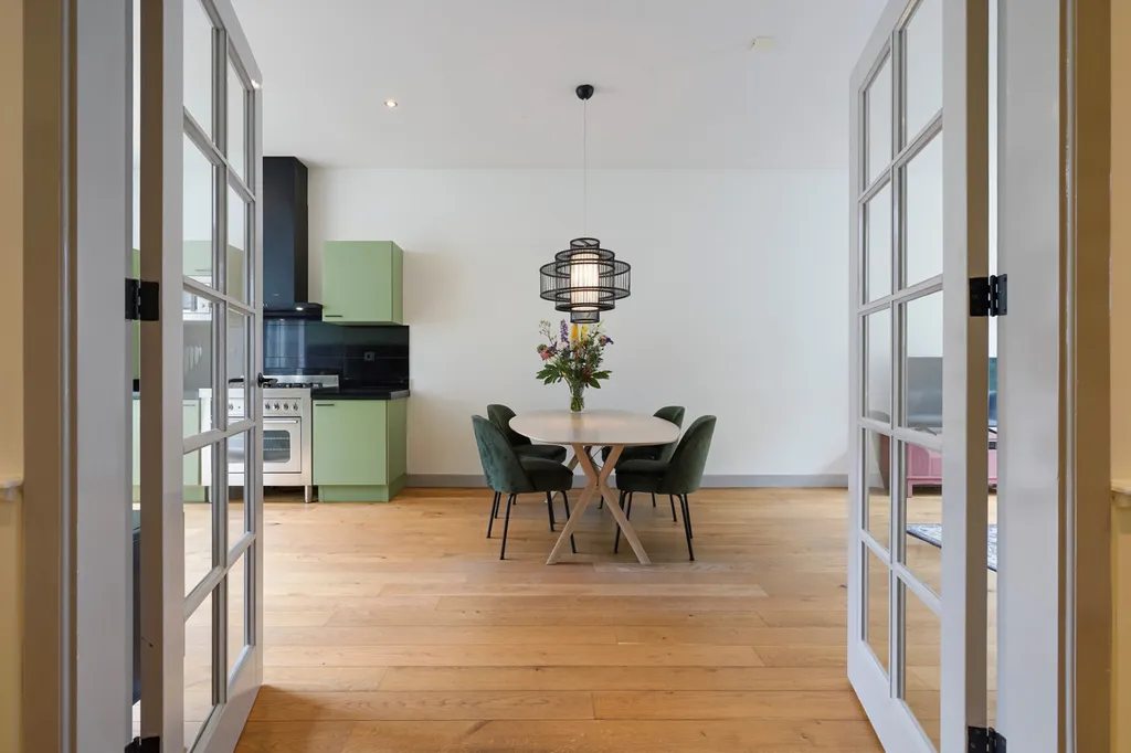Salle à manger - Ground Floor Flat with Deep Garden in 's-Gravenhage