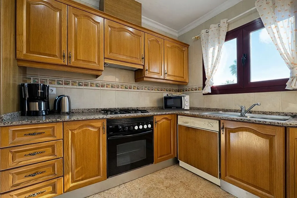 Cuisine - 11-Bedroom Chalet with Pool in Calpe