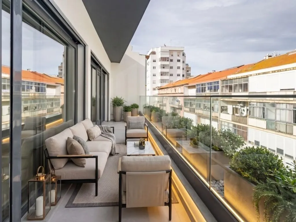 Rõdu - Luxury Penthouse with Bay View in Almada
