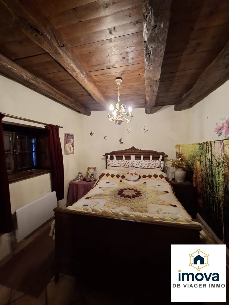 Chambres - Longère en Pierre avec Grange à Rongères