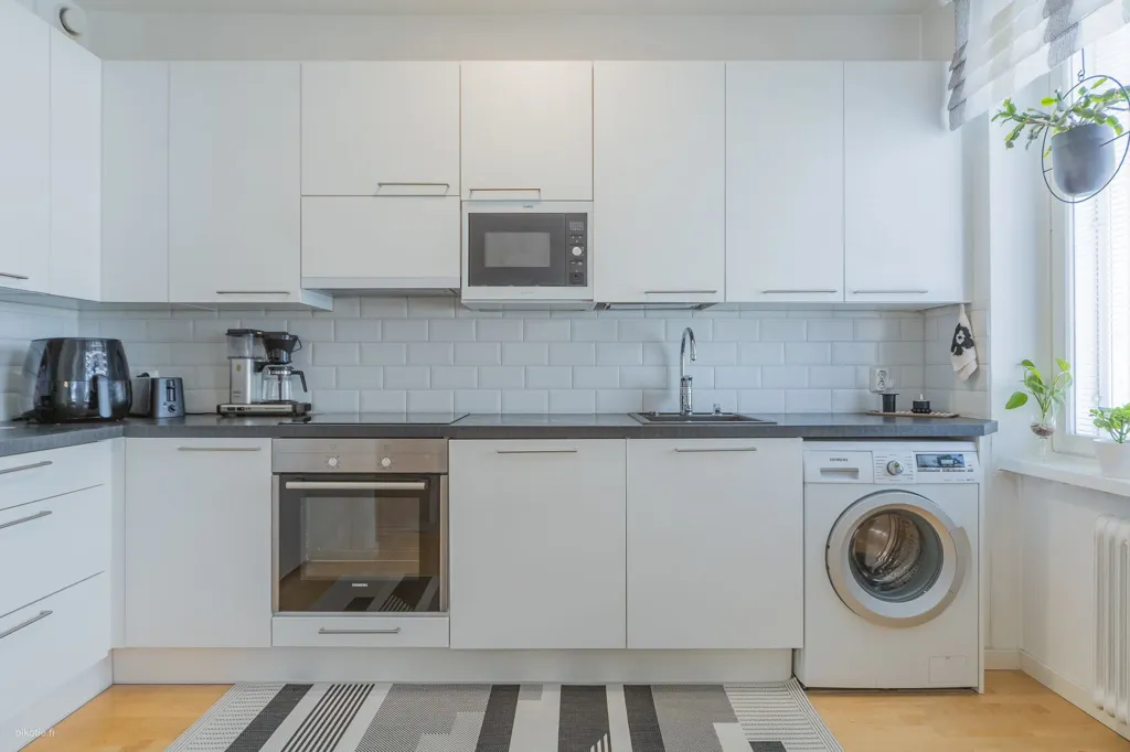 Cucina - Flat with East-West View in Pori Centre