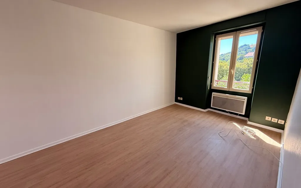 Pièces - Appartement T2 Lumineux à Saint-Marcellin