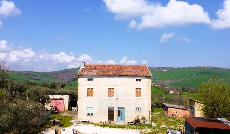 Exterior - Rustic Farmhouse with Garden in Loro Piceno