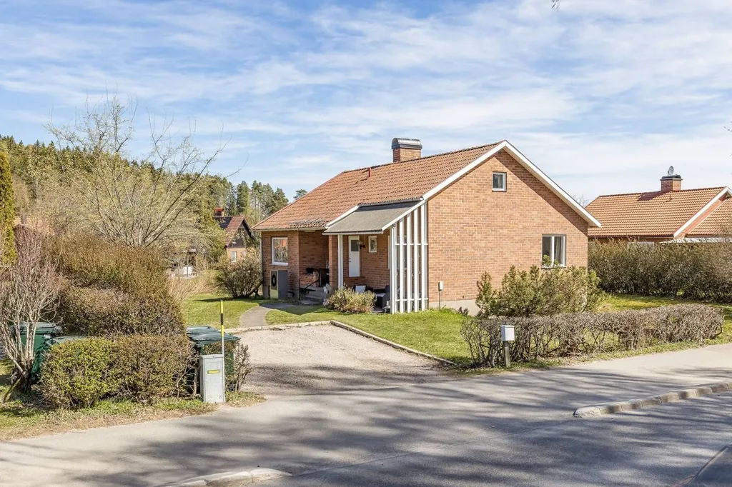 Välivaade - Charming Villa with Garden in Knutsbovägen