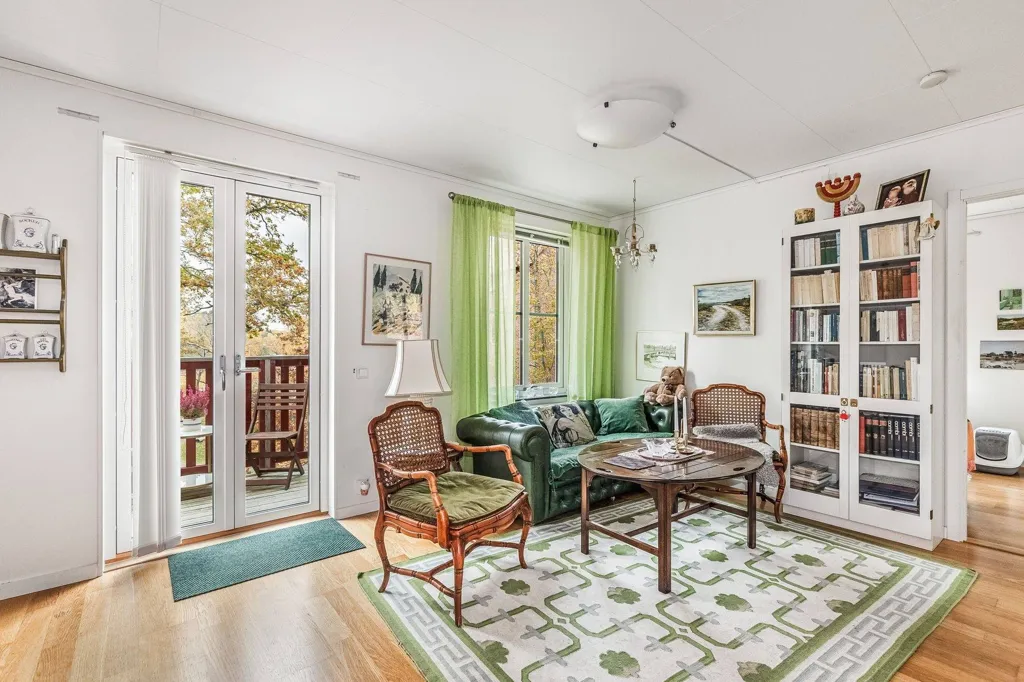 Soggiorno - Apartment with Balcony in Eskilstuna