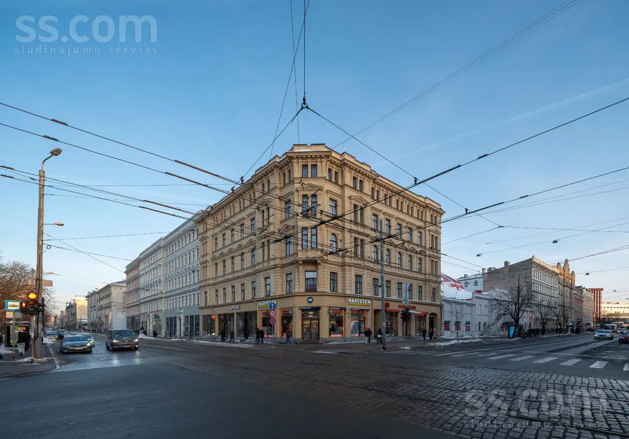 Välivaade - 2-Bedroom Apartment in Historic Building, Riga Centre