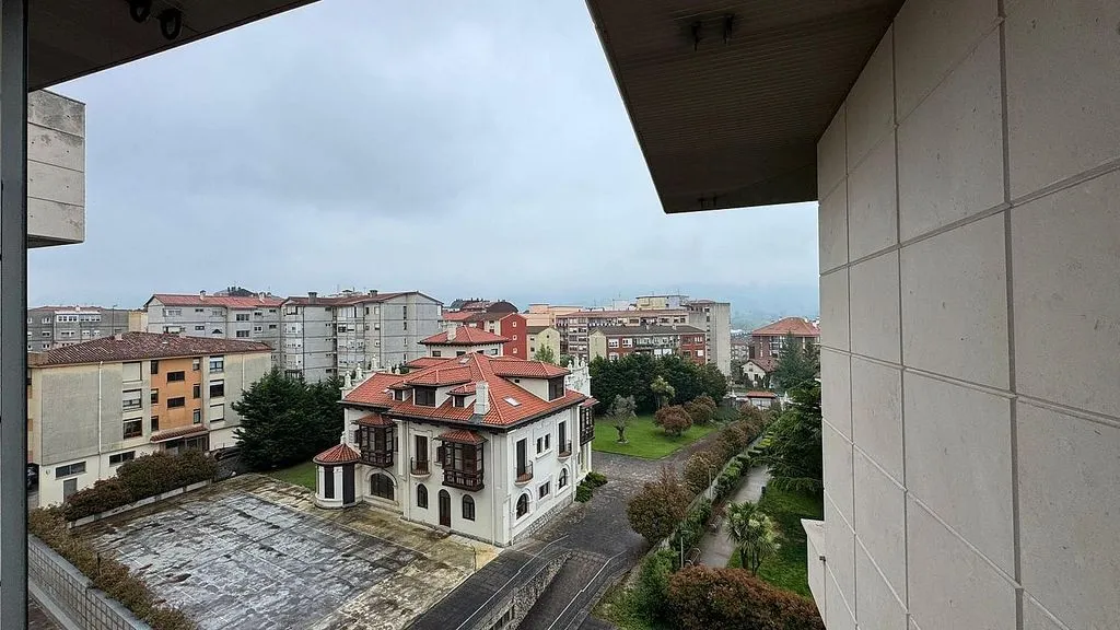 Balcon - Apartment with Garage in El Astillero