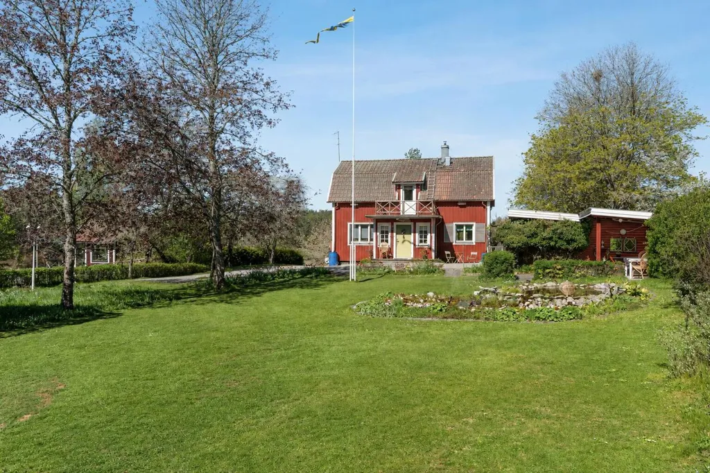 Aed - Villa with Balcony in Ekeby, Nyköping