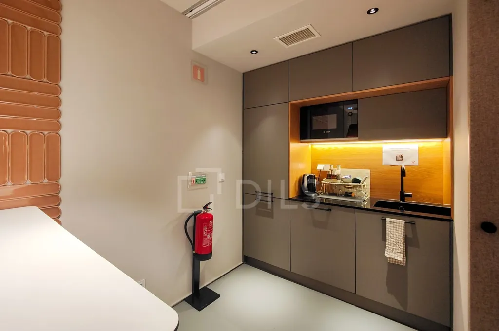 Cuisine - Office Space with Central Location in Lisbon