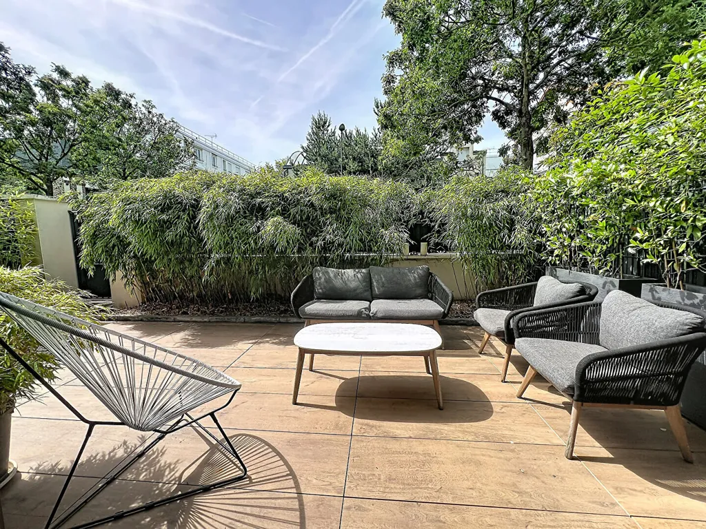 Terrass - Architectural House with Terraces in Suresnes