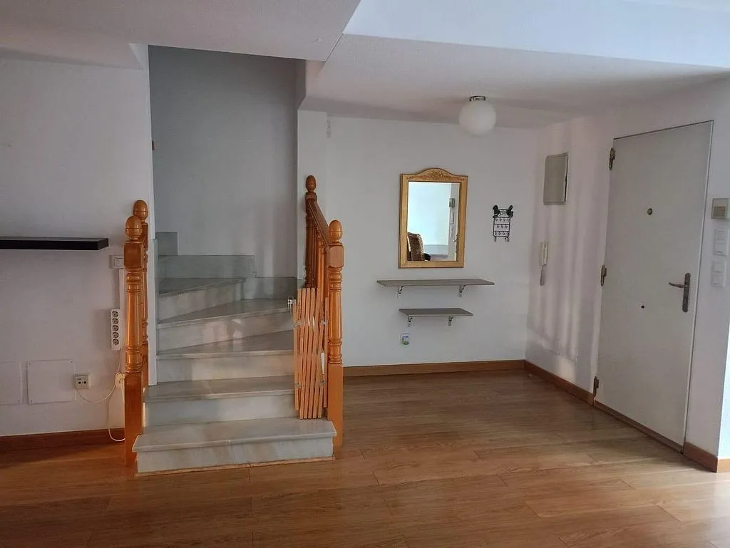 Elutuba - Duplex with Patio in Casillas