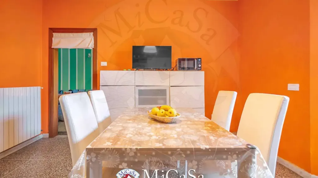 Salle à manger - Duplex with Sea View in Marina di Pisa