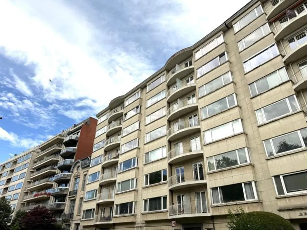 Exterior - 2-Bed Apartment with Park View in Woluwe-Saint-Pierre