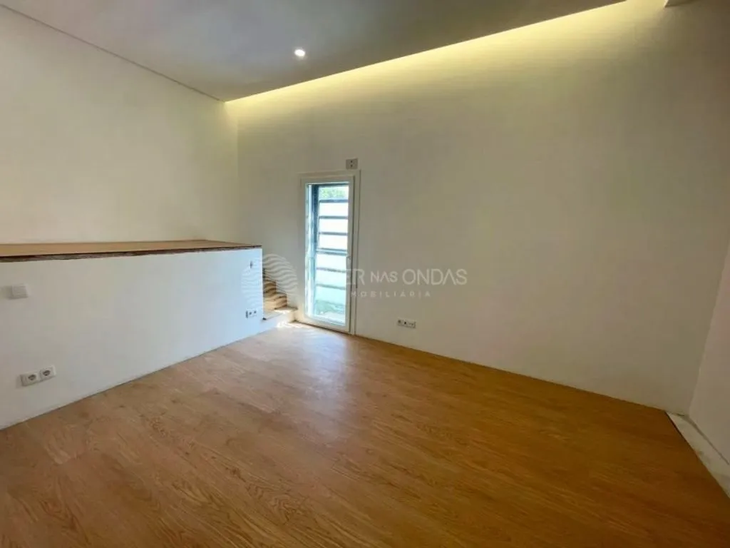 Pièces - Luxury Villa with Private Pool in Sesimbra