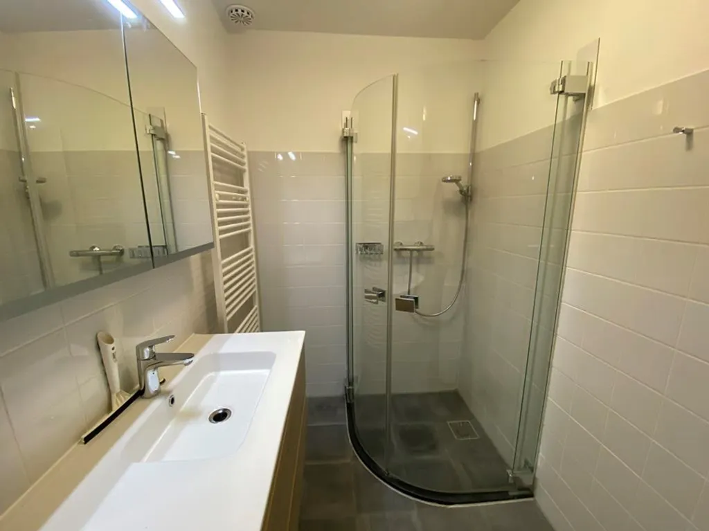 Salles de bain - Apartment with Balcony in Amsterdam-Oost