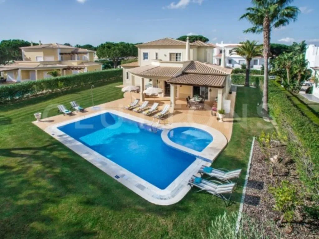 Õhuvaade - Luxury Villa with Golf View in Vila Sol, Loulé