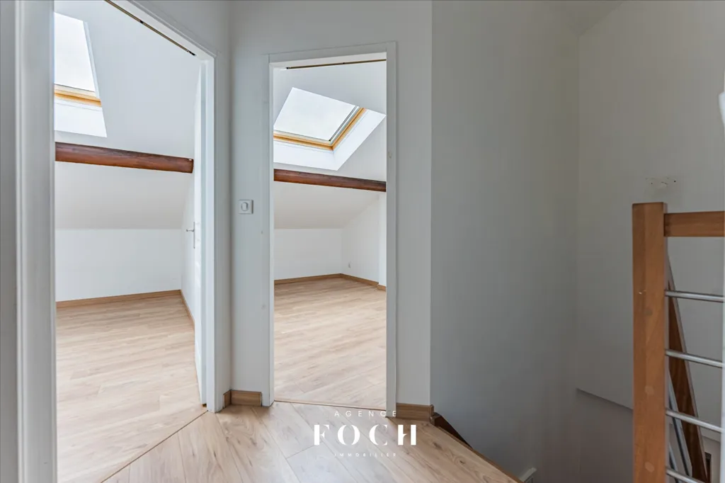 Pièces - Appartement Duplex avec 4 Chambres à Nancy