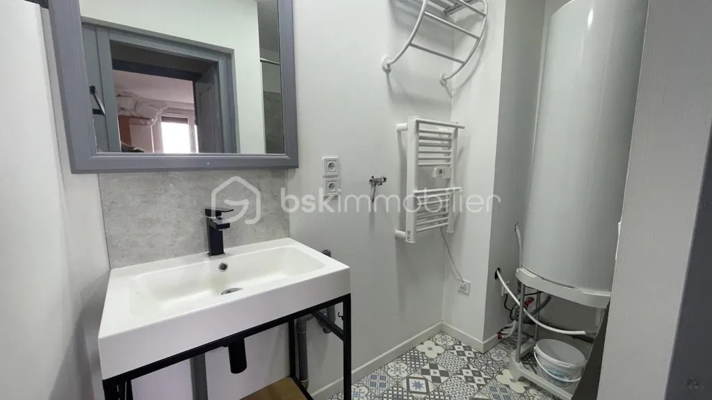 Bathrooms - Renovated Townhouse in Pilgrimage Village