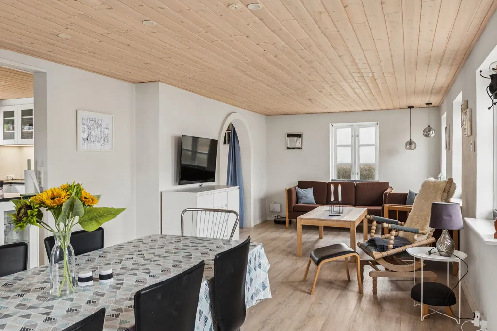 4-toaline maja asukohas Sindal