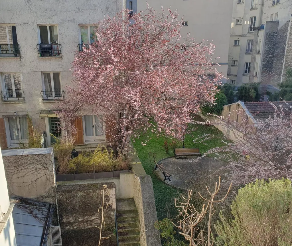 Aed - Bright Parisian Flat with Historic View