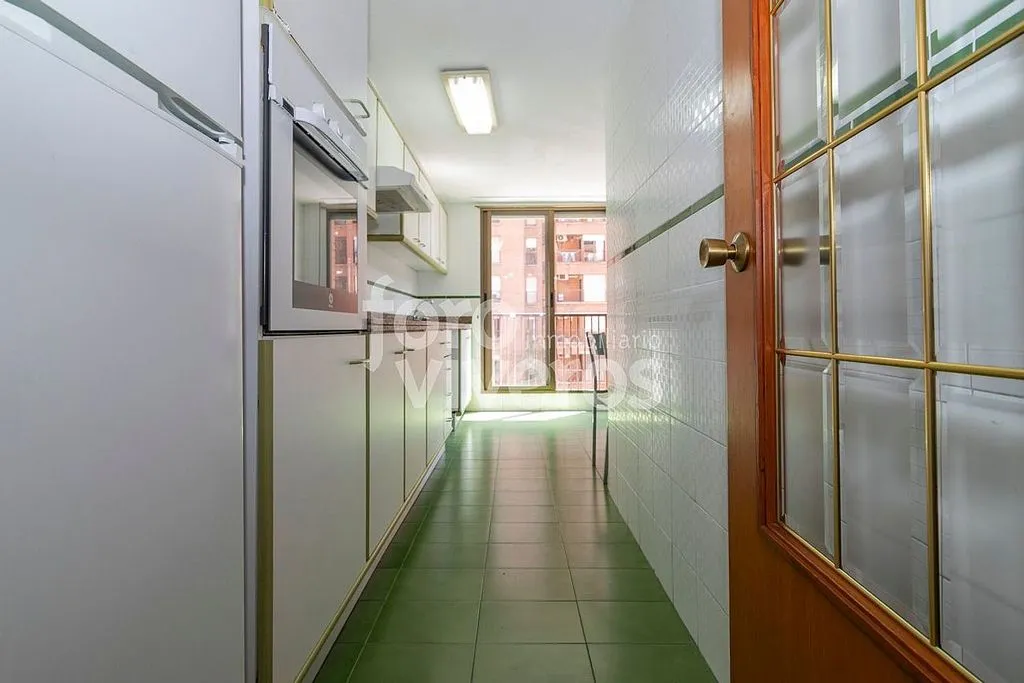 Kitchen - Apartment with Balcony and Lift in La Carrasca