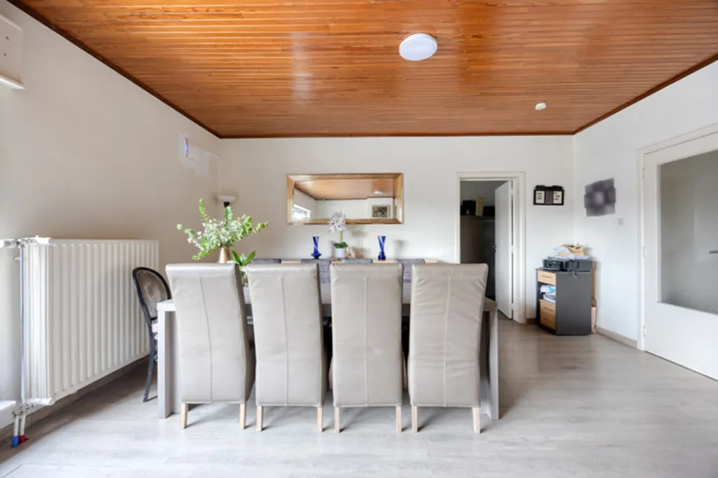 Sala da pranzo - Bright Apartment with Garage in Moerbeke
