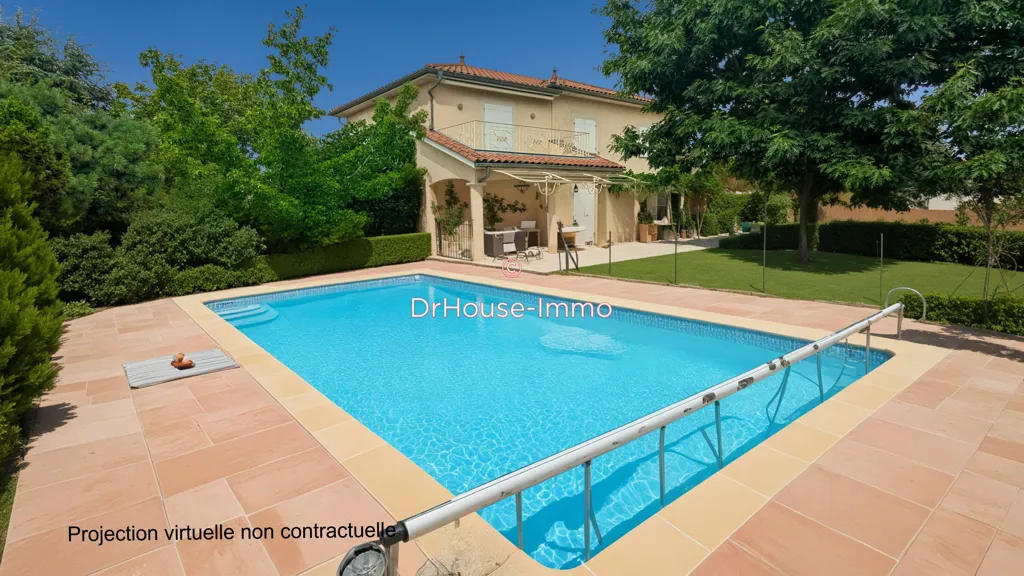 Piscine - Maison de 7 Chambres avec Piscine à Chazay-d'Azergues