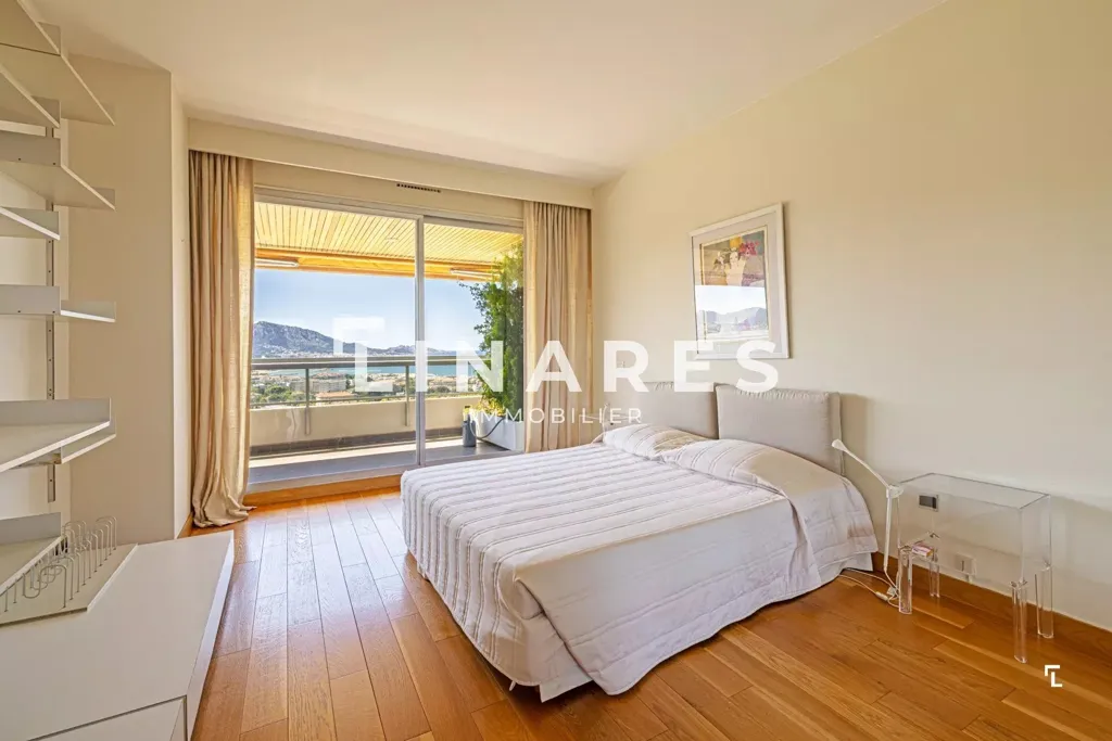 Bedrooms - Apartment with Terraces in Marseille's 8th Arrondissement