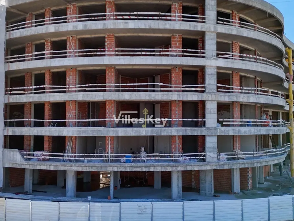 Exterior - Luxury Apartment with Pool Facing Lagos Marina