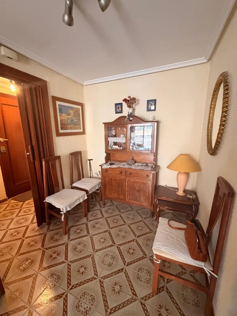 Entrée - Bright Apartment with Balcony in Benicalap, Valencia