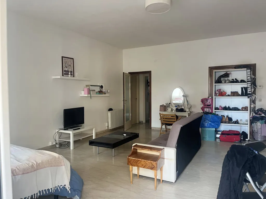 Chambres - Studio Apartment with Balcony in Conca d'Oro, Rome