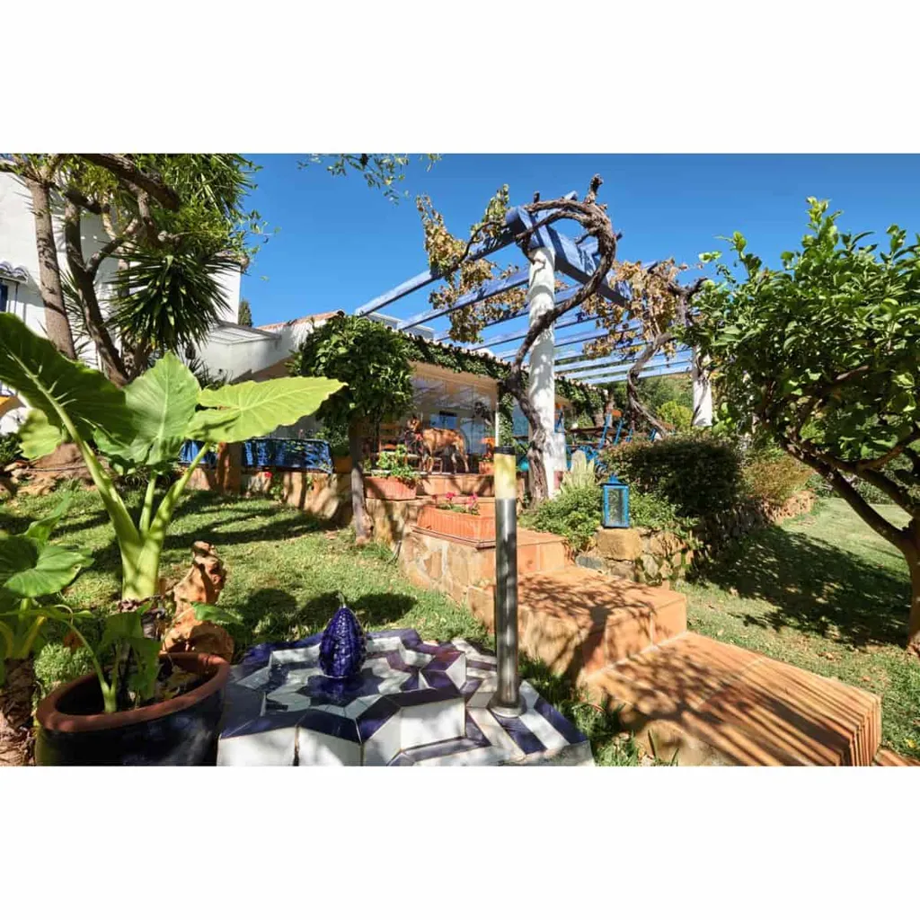 Garden - Villa with Private Pool near Estepona