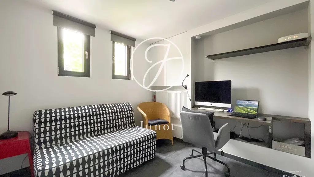 Chambres - Maison avec Terrasses et Bureaux à Chéreng
